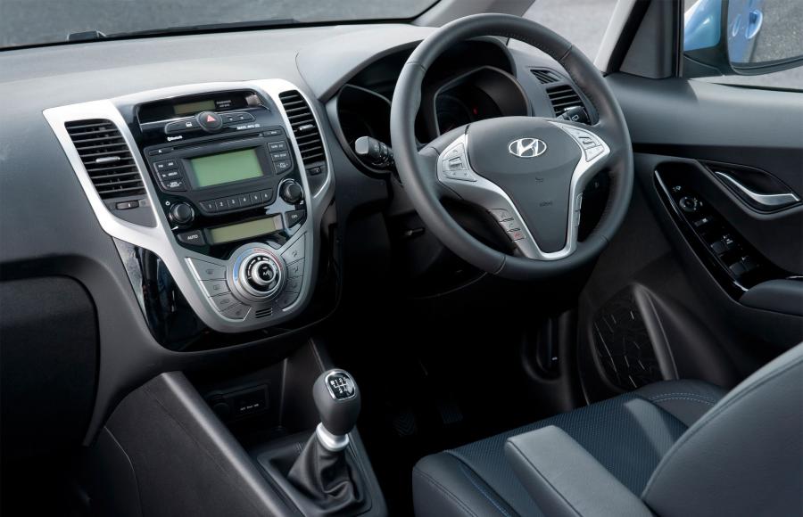  Hyundai ix20 2010 года  (UK) (фото 17 из 31)